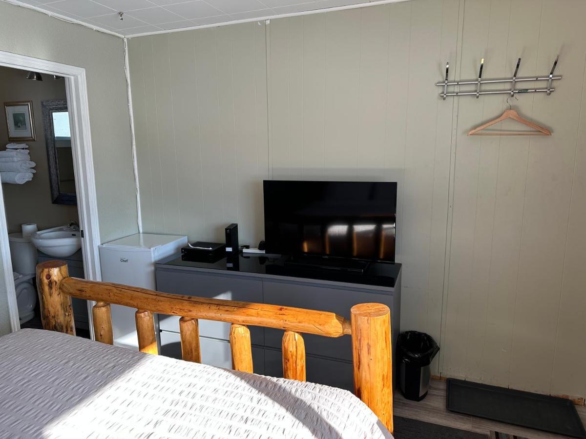 Pinecrest Motel Nipigon ภายนอก รูปภาพ