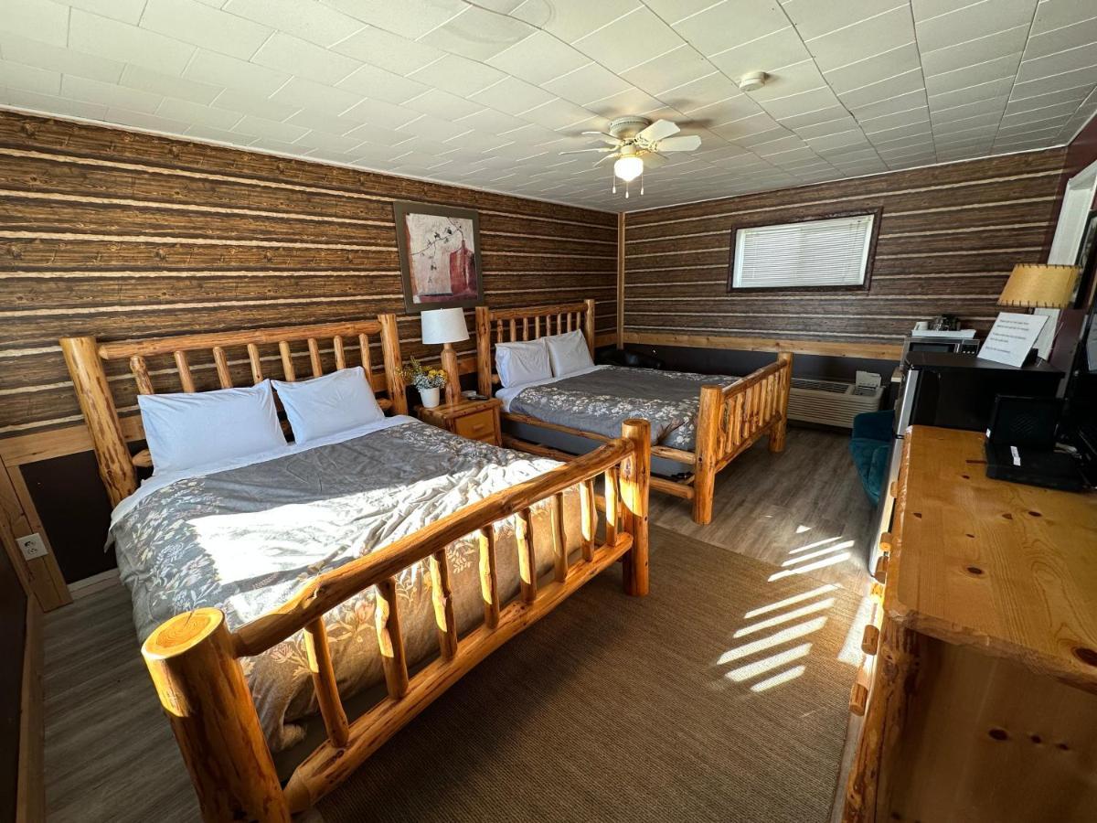 Pinecrest Motel Nipigon ภายนอก รูปภาพ